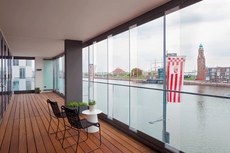 Cam Balkon Evinize Değer Katar